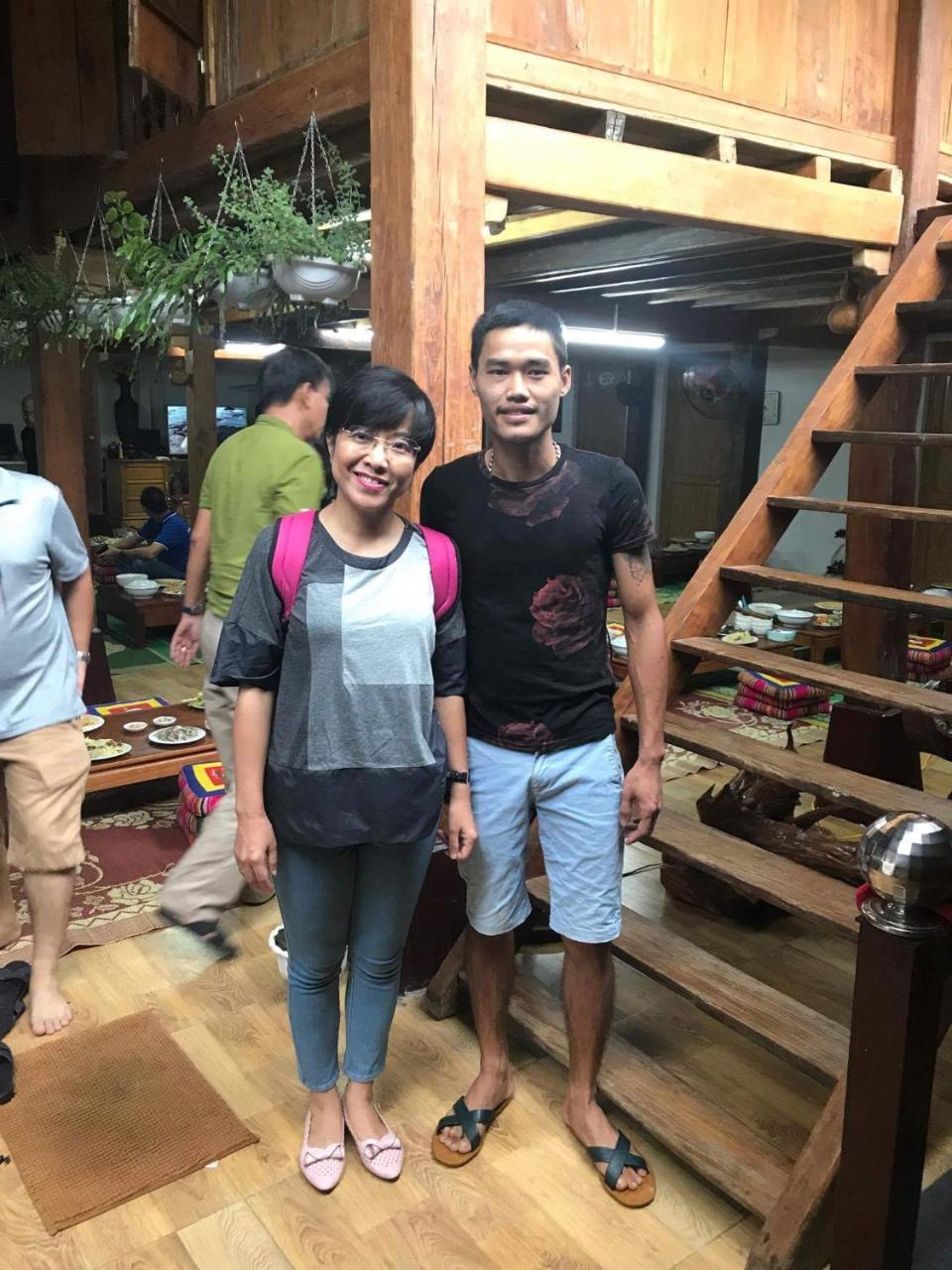 Homestay Lan Rung Nghia Lo Exteriör bild
